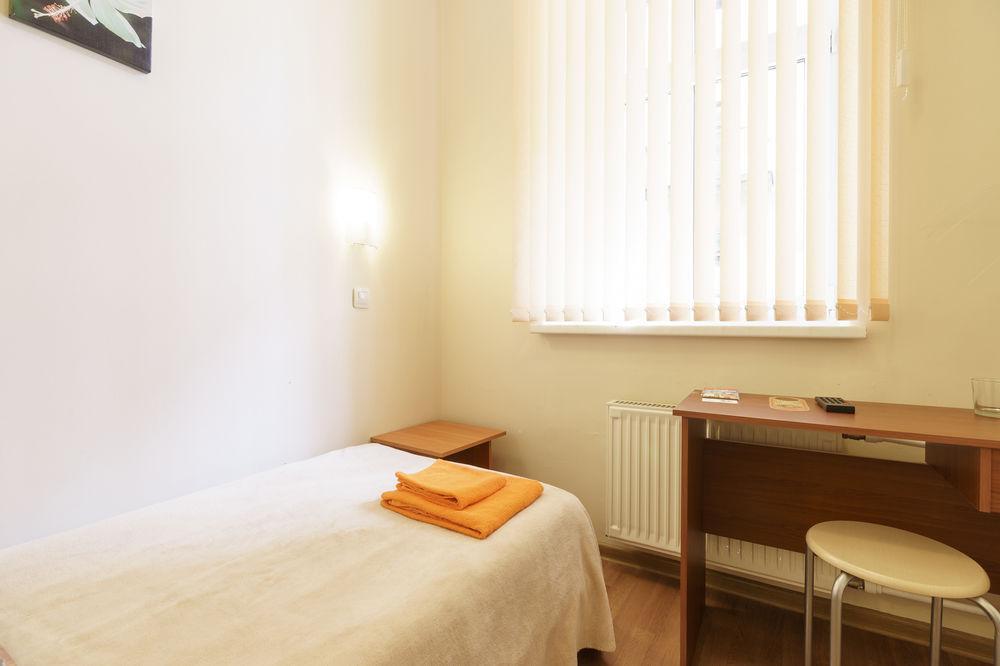 Knights Court Hotel Riga Bagian luar foto