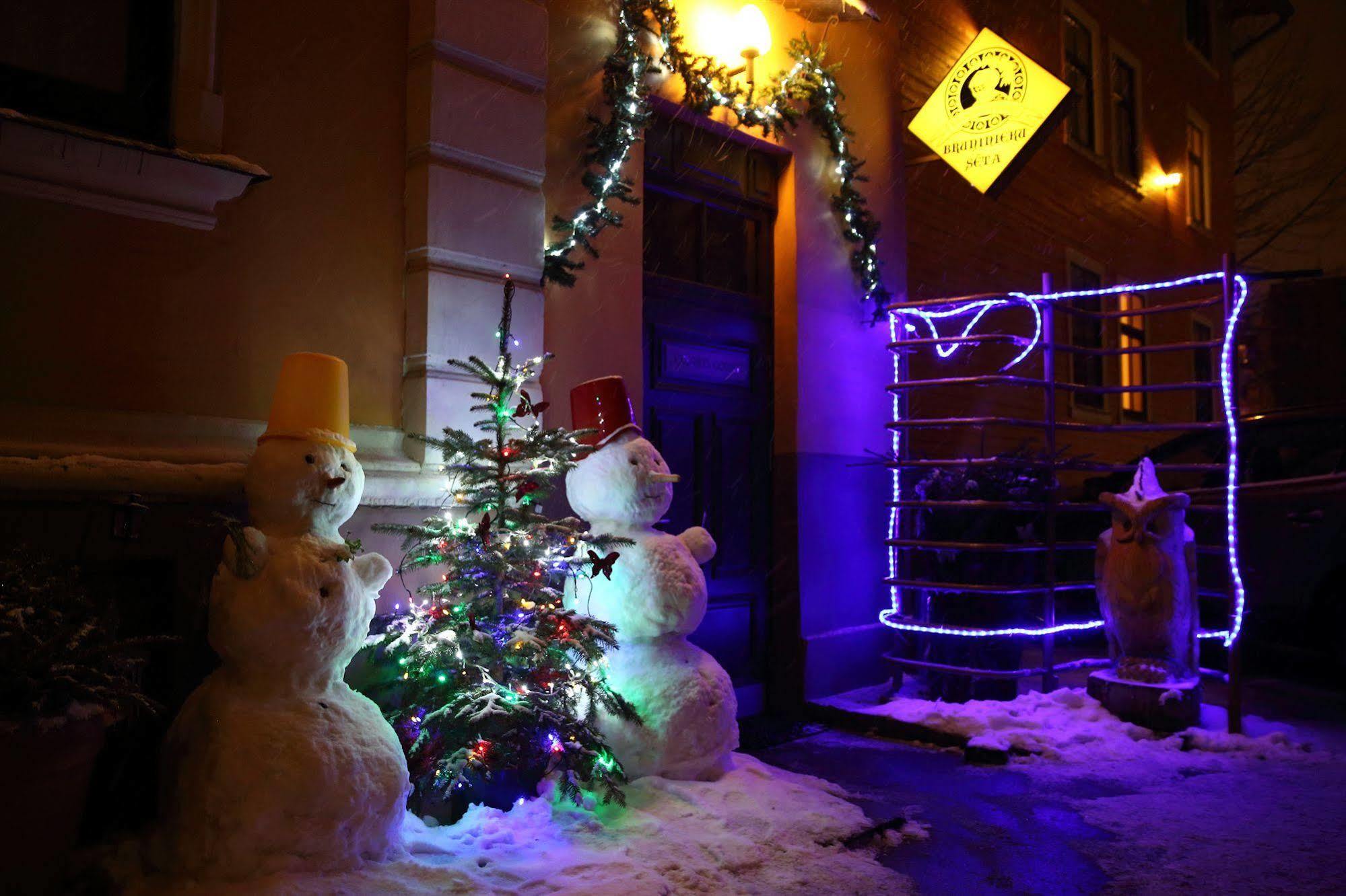 Knights Court Hotel Riga Bagian luar foto