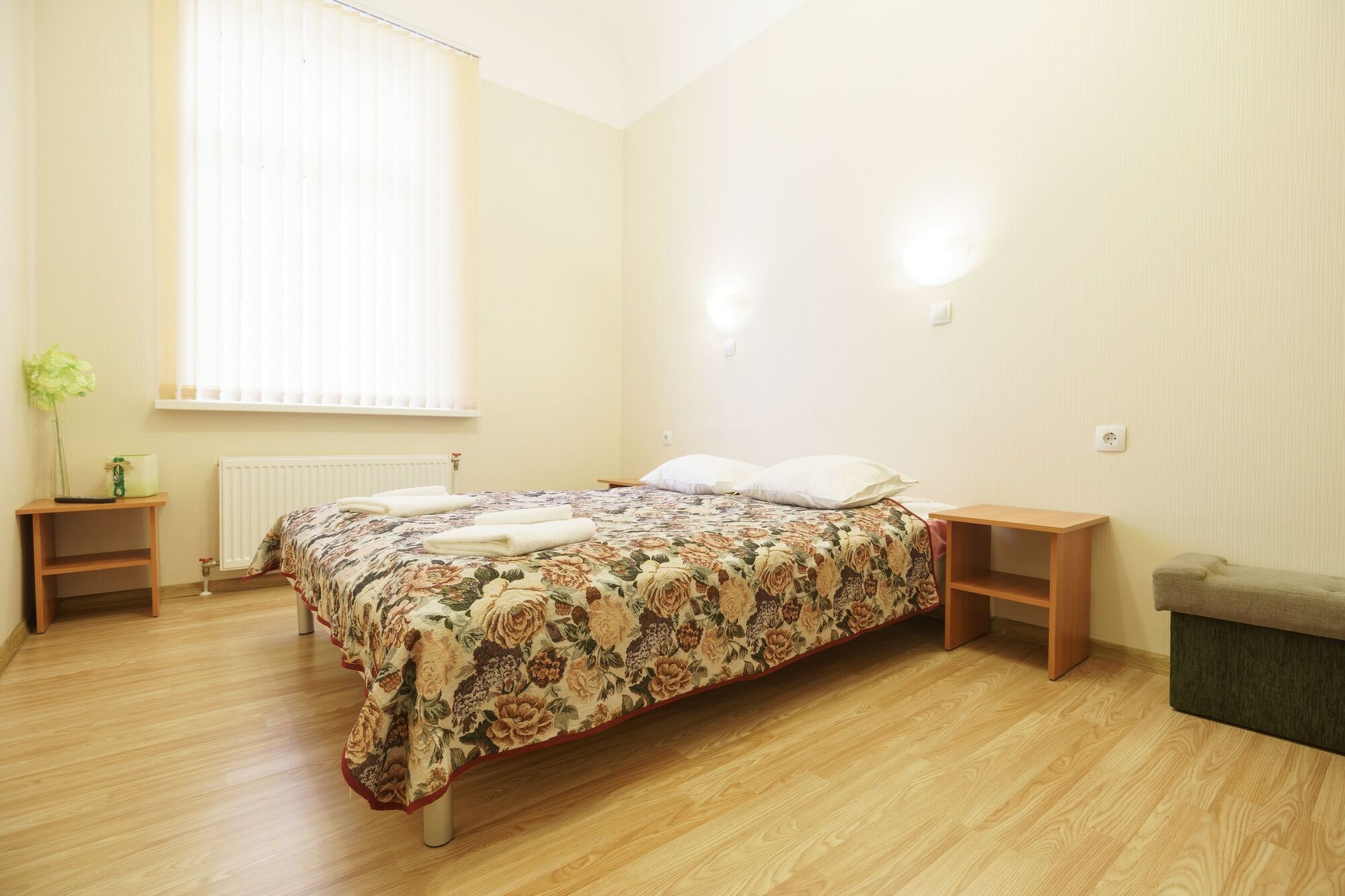Knights Court Hotel Riga Bagian luar foto